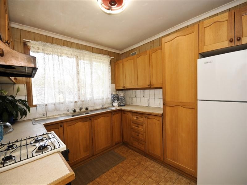 13 BOYANA Crescent, Croydon VIC 3136