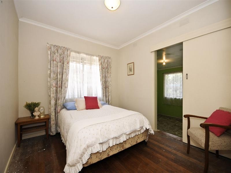 13 BOYANA Crescent, Croydon VIC 3136