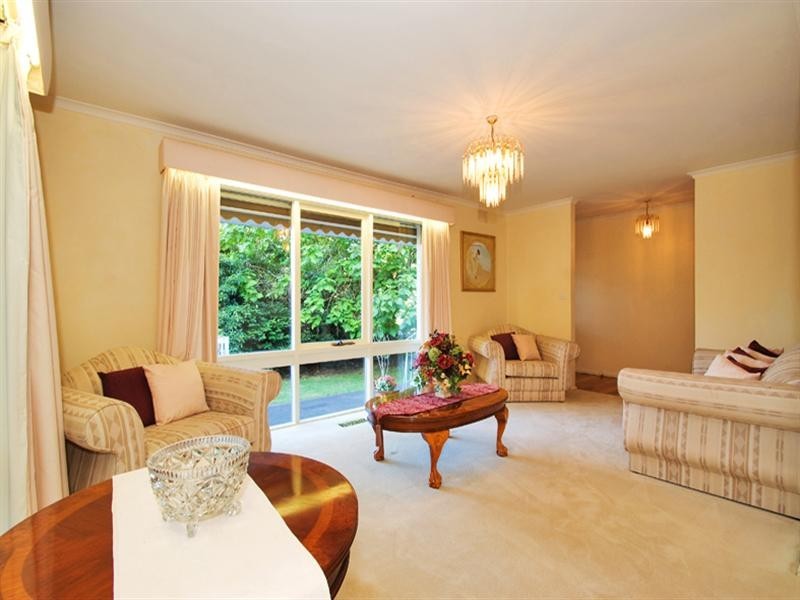 4 WARBURTON Highway, Lilydale VIC 3140