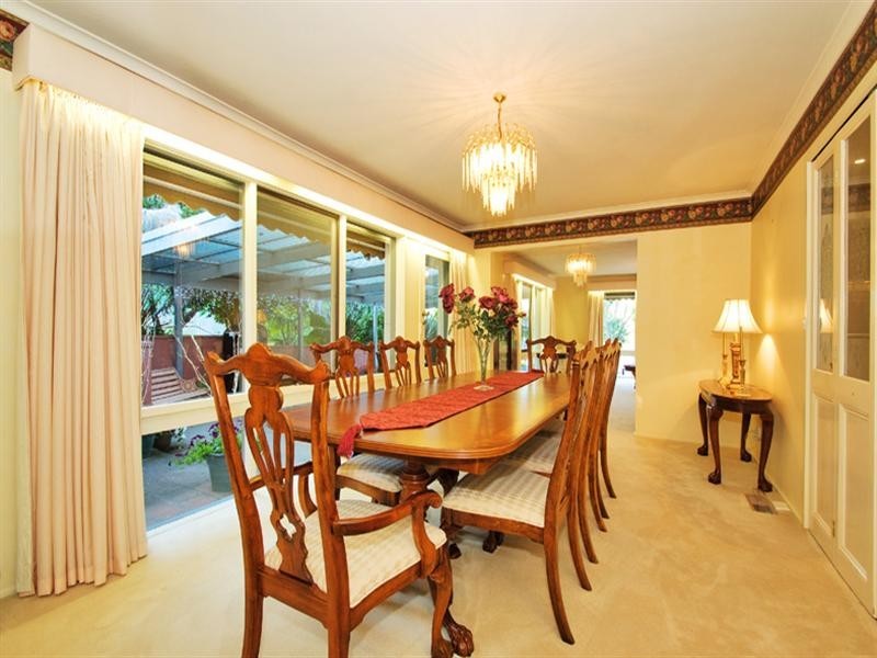 4 WARBURTON Highway, Lilydale VIC 3140