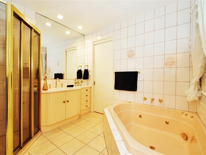 4 WARBURTON Highway, Lilydale VIC 3140