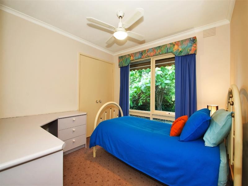 4 WARBURTON Highway, Lilydale VIC 3140