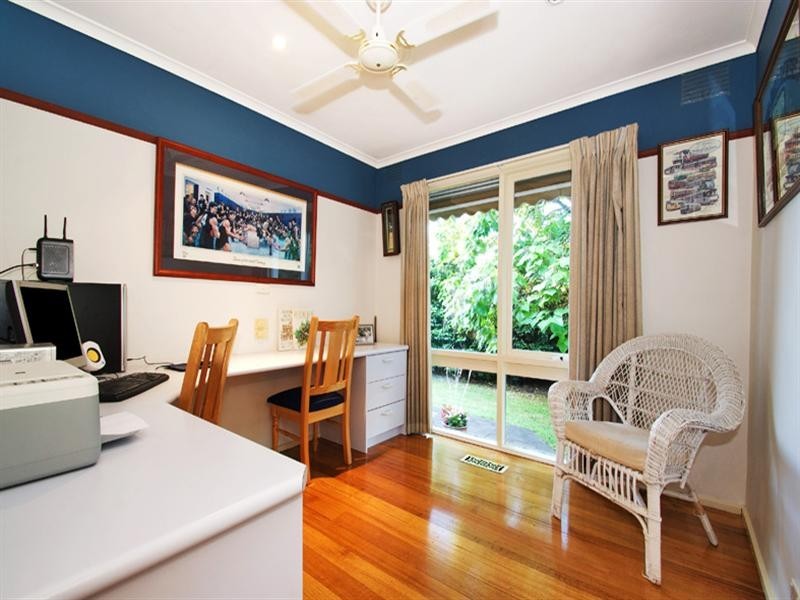 4 WARBURTON Highway, Lilydale VIC 3140