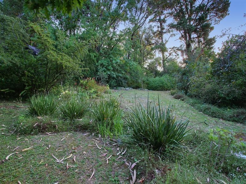 100-102 PEMBROKE Road, Mooroolbark VIC 3138