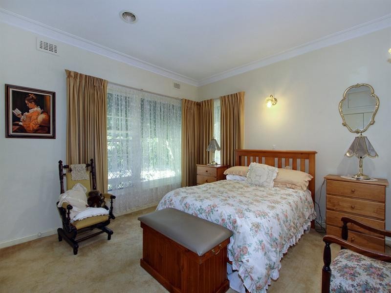 8-10 SUMMIT Court, Mooroolbark VIC 3138