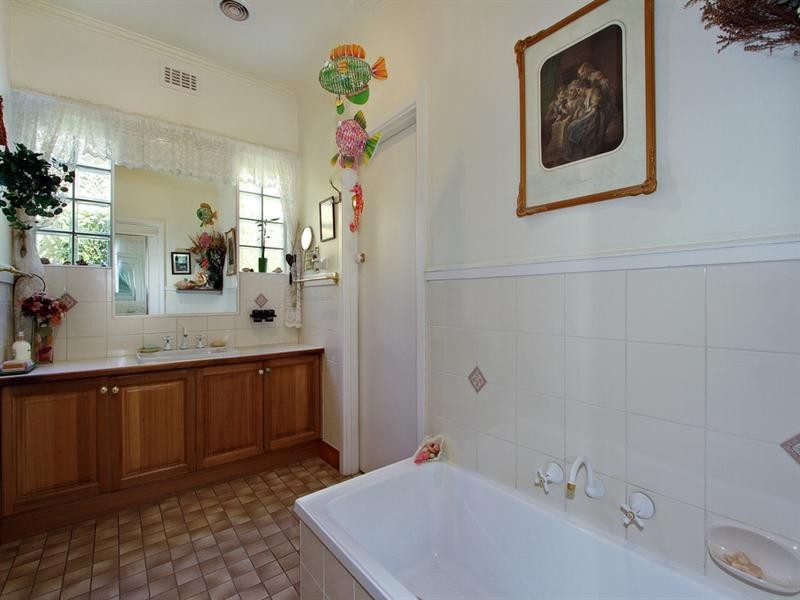 8-10 SUMMIT Court, Mooroolbark VIC 3138