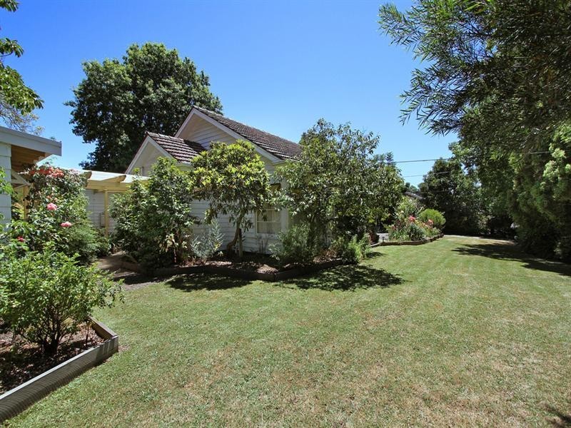 8-10 SUMMIT Court, Mooroolbark VIC 3138