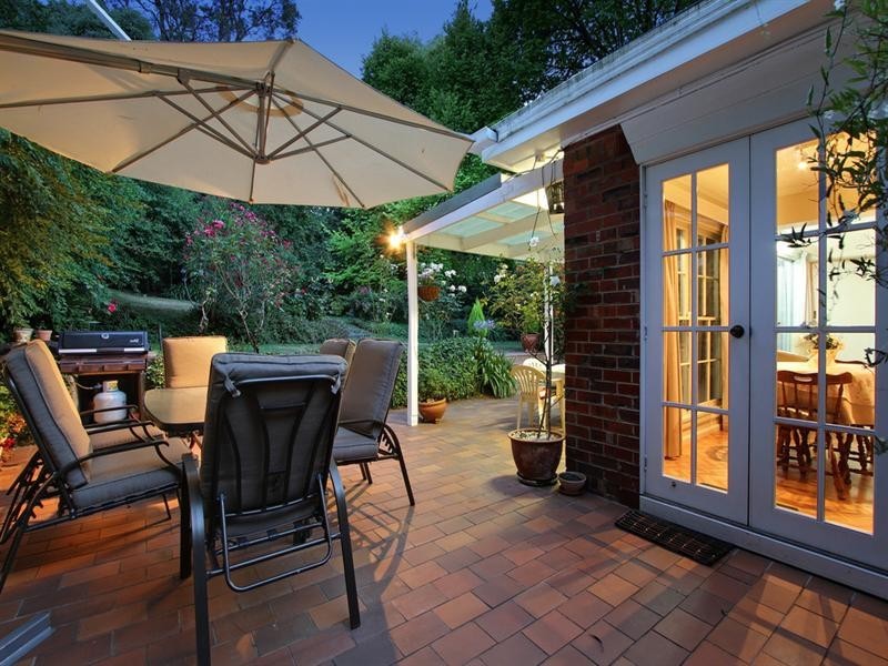 66 ANDREW Crescent, Croydon South VIC 3136