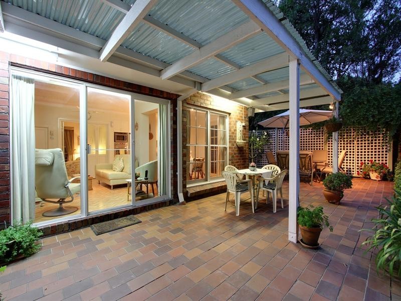 66 ANDREW Crescent, Croydon South VIC 3136