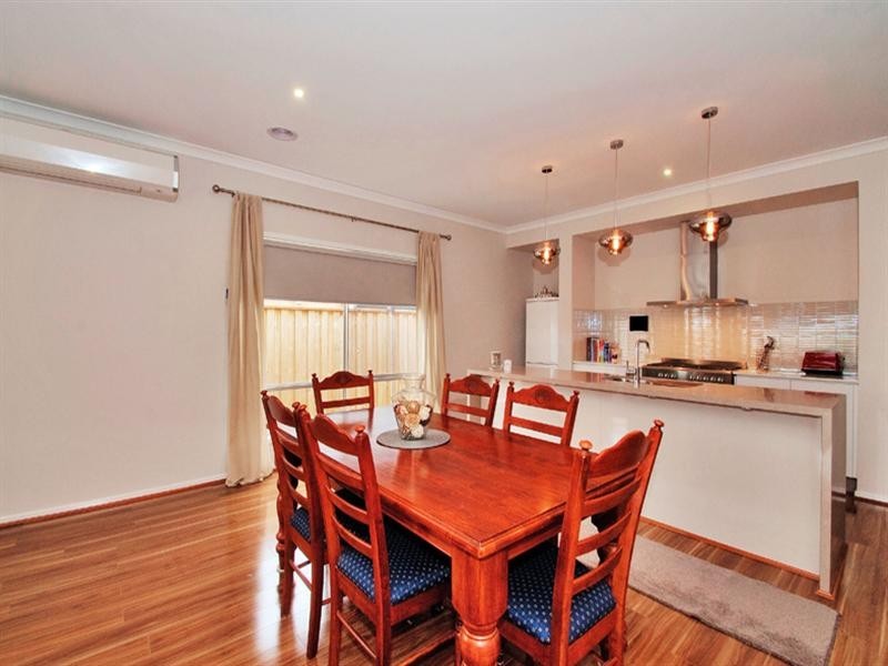 102 EVANS Drive, Croydon VIC 3136