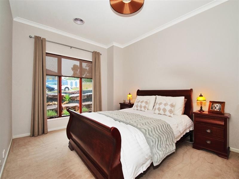 102 EVANS Drive, Croydon VIC 3136