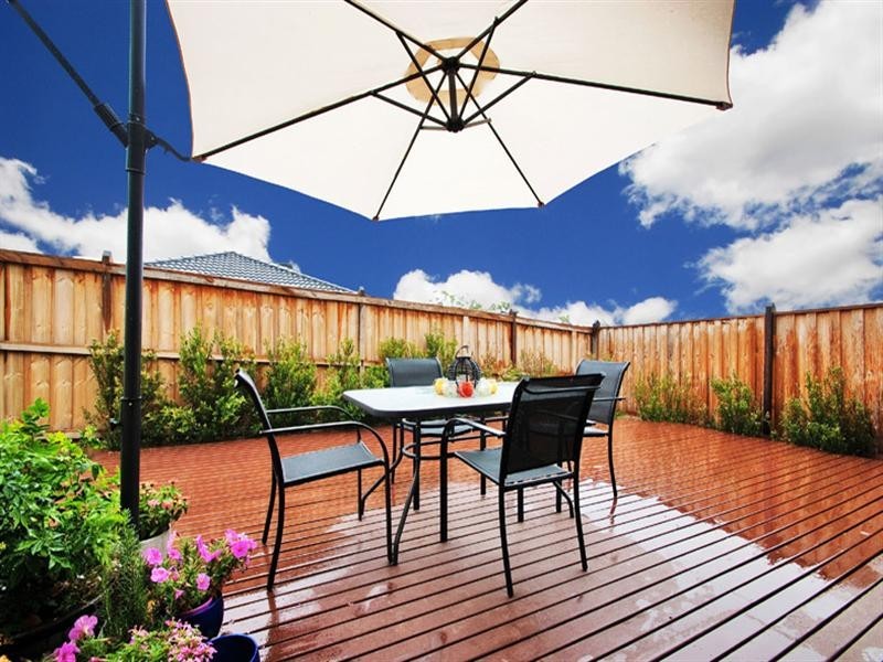 102 EVANS Drive, Croydon VIC 3136