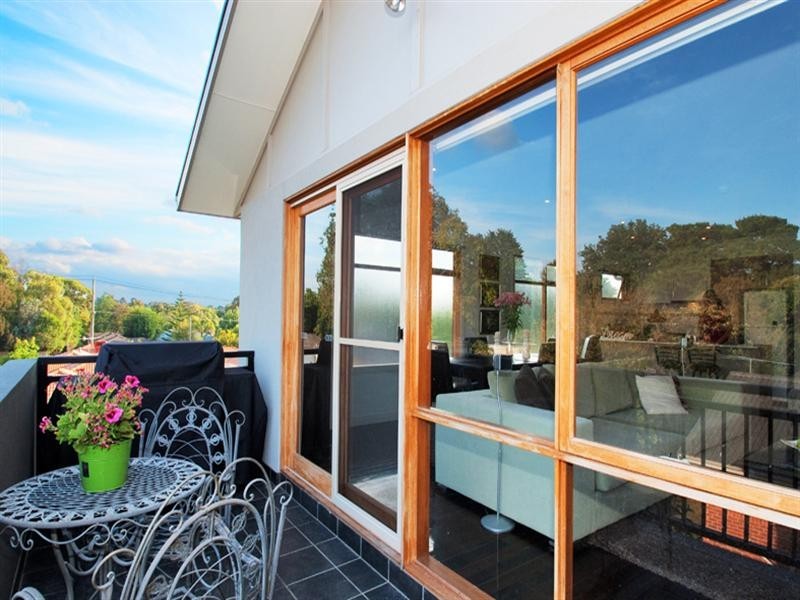 Unit 9, 4 SPRINGFIELD Avenue, Croydon VIC 3136