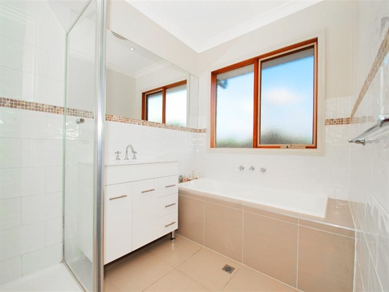 Unit 9, 4 SPRINGFIELD Avenue, Croydon VIC 3136