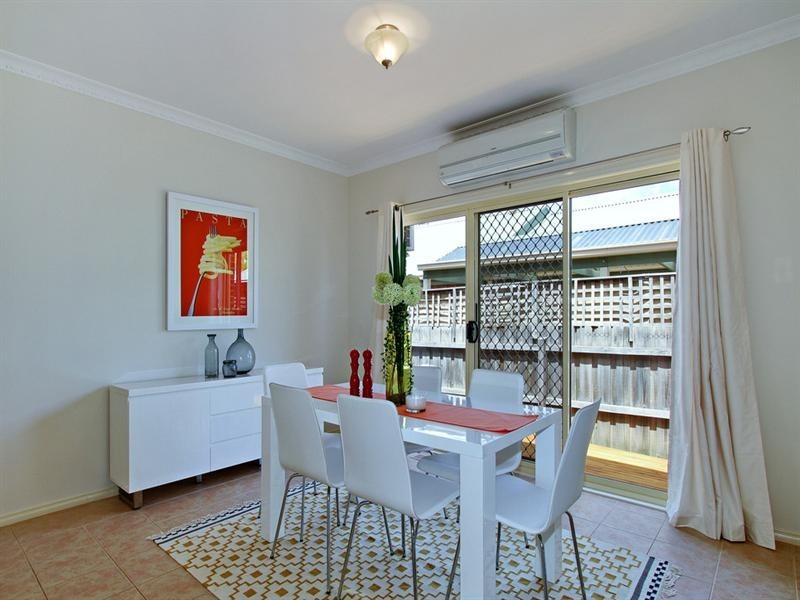 8 ROSEWOOD Place, Chirnside Park VIC 3116