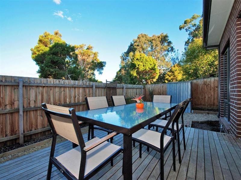 48 LYONS Road, Croydon North VIC 3136
