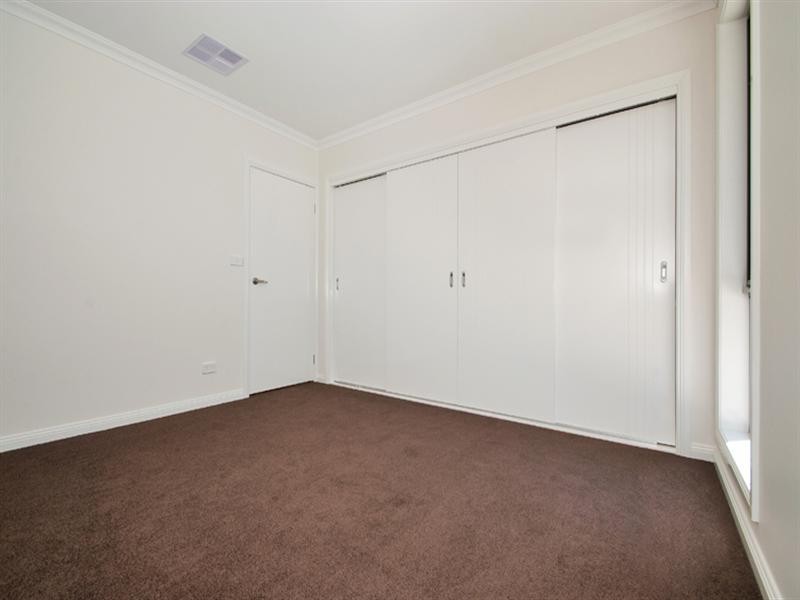 2/18 Milford Street, Kilsyth VIC 3137