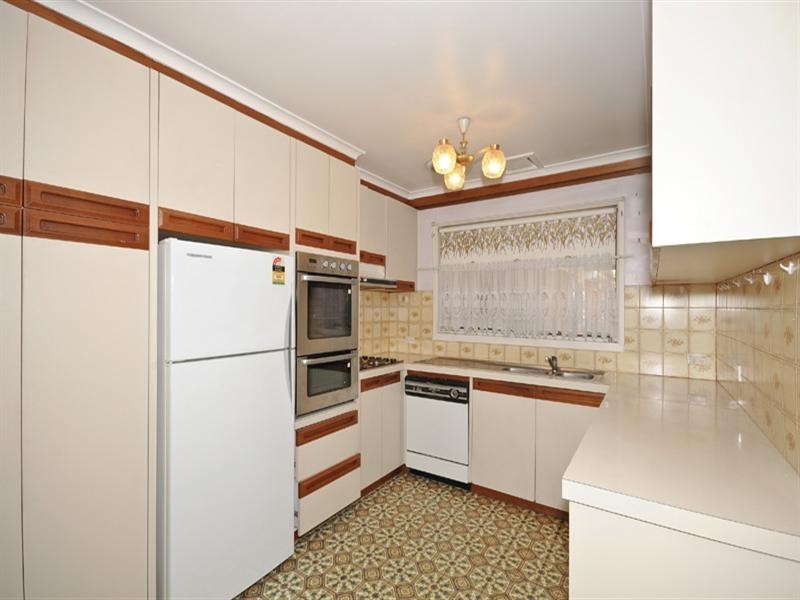 4 WILHELMINA Court, Croydon VIC 3136