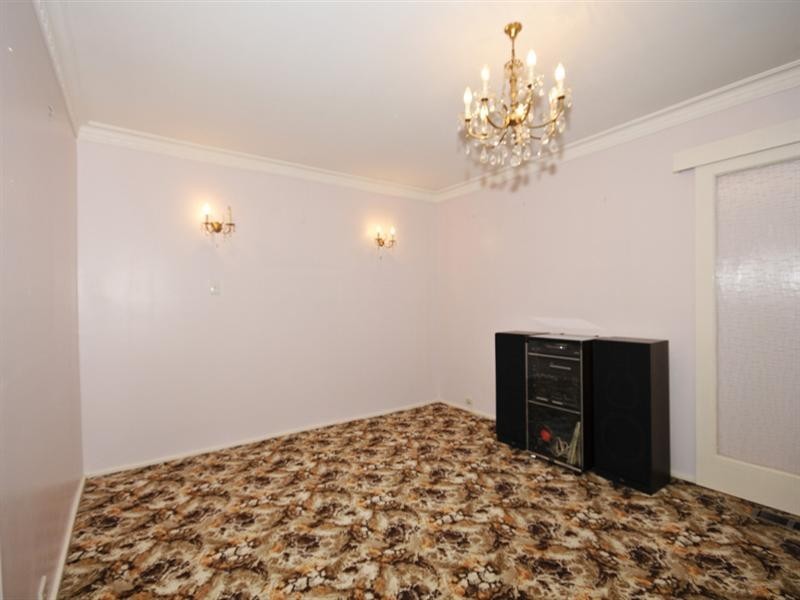 4 WILHELMINA Court, Croydon VIC 3136