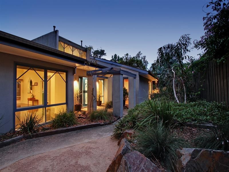 874 MOUNT DANDENONG Road, Montrose VIC 3765