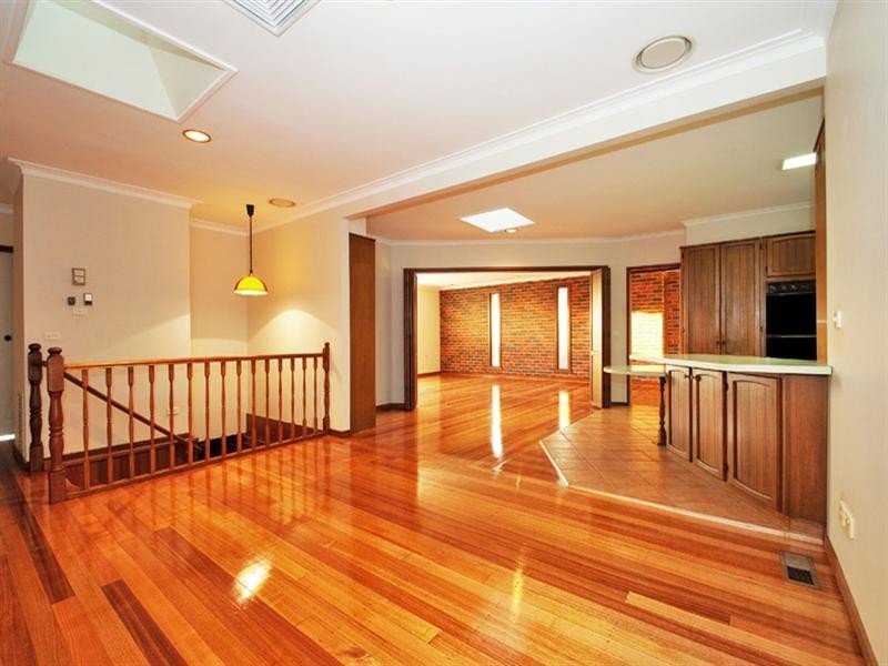 6 BLACKFRIARS Lane, Chirnside Park VIC 3116