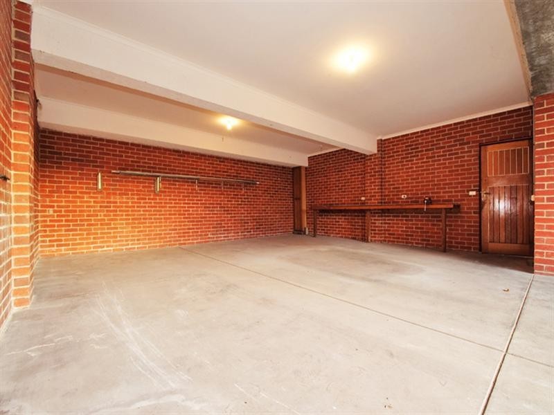 6 BLACKFRIARS Lane, Chirnside Park VIC 3116