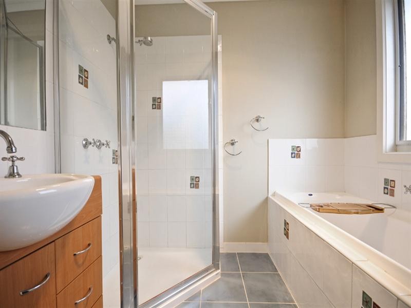 52 LUSHER Road, Croydon VIC 3136