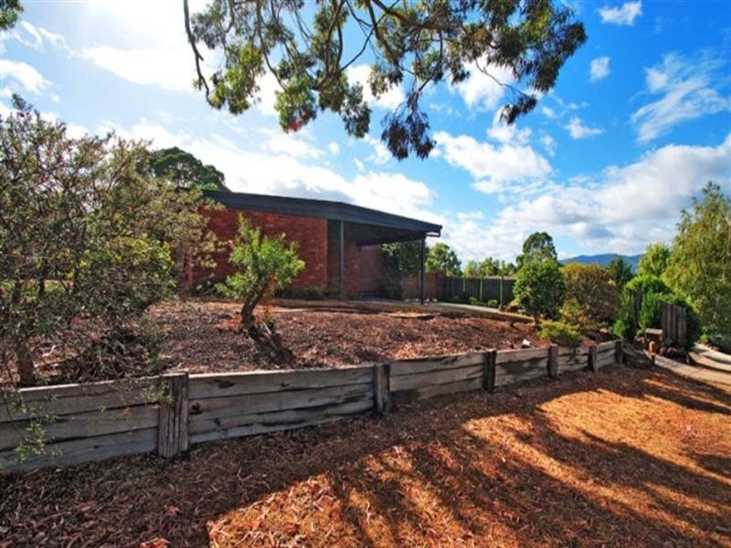 46 Landscape Drive, Mooroolbark VIC 3138