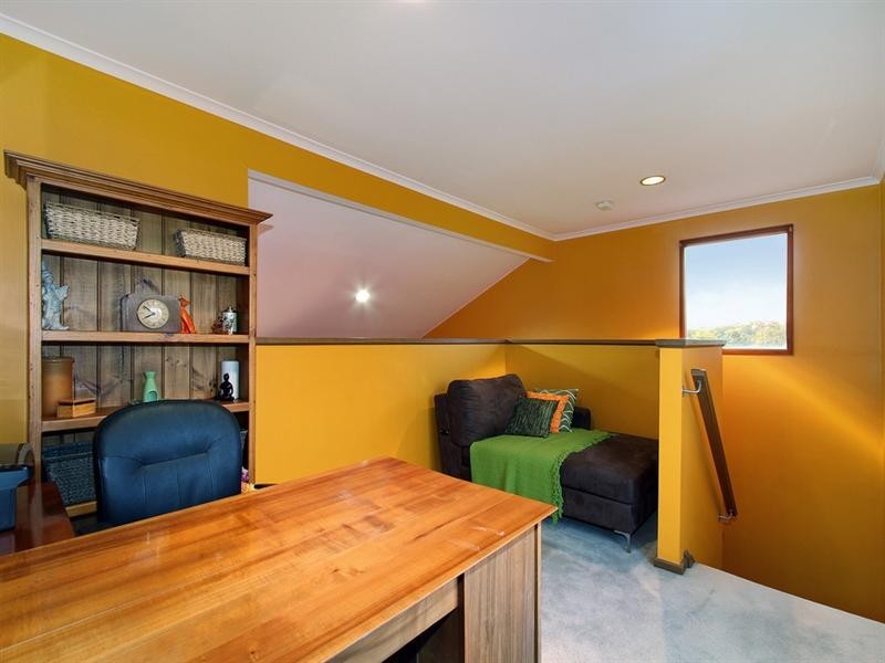 4 The Loch, Croydon Hills VIC 3136