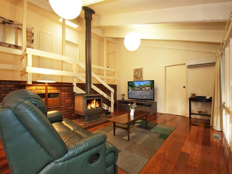 8 CLEMATIS Road, Mount Evelyn VIC 3796