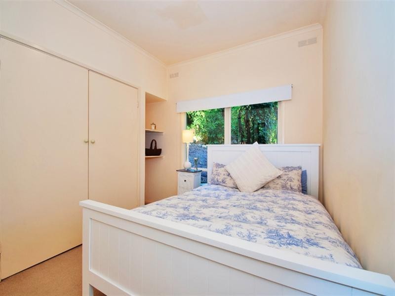 8 CLEMATIS Road, Mount Evelyn VIC 3796