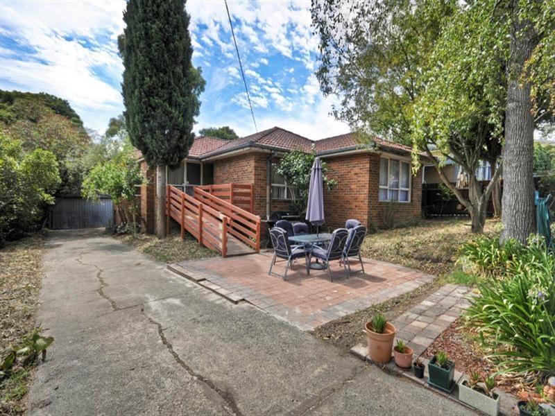 10 CHIRNSIDE Drive, Chirnside Park VIC 3116