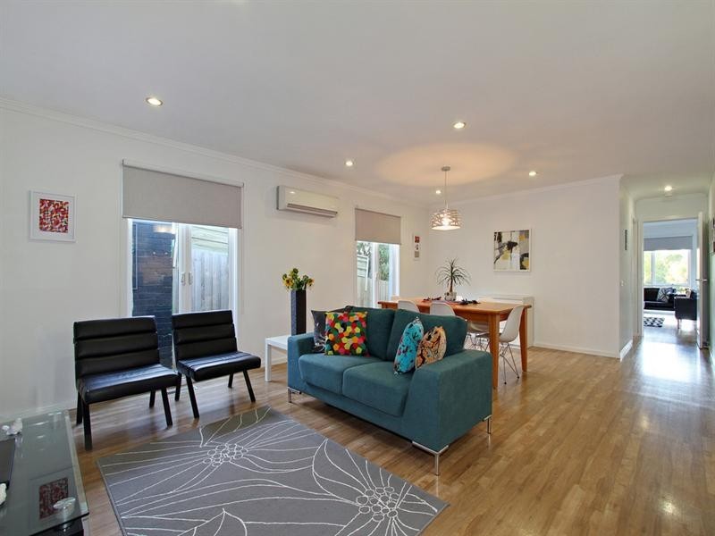 25 DORCHESTER Avenue, Montrose VIC 3765