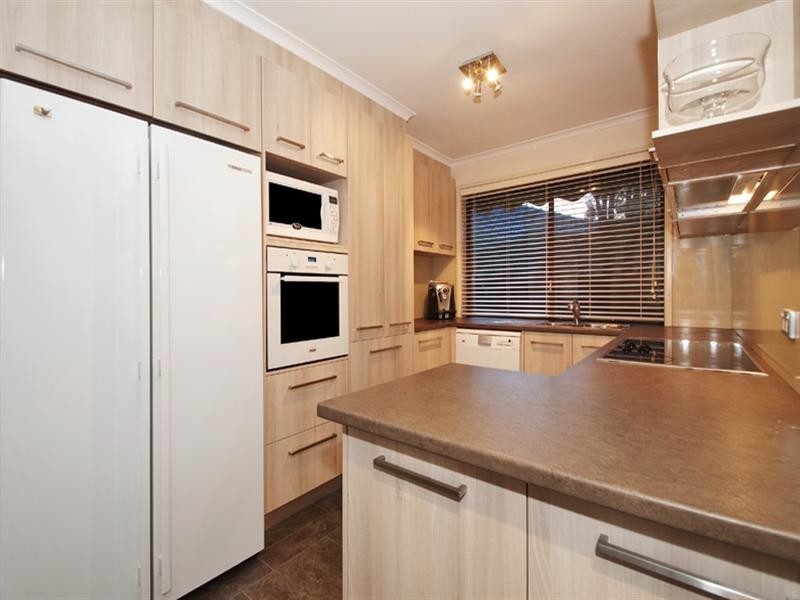 4 NOLA Court, Croydon VIC 3136