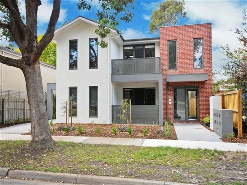 3/6 Norton Road, Croydon VIC 3136
