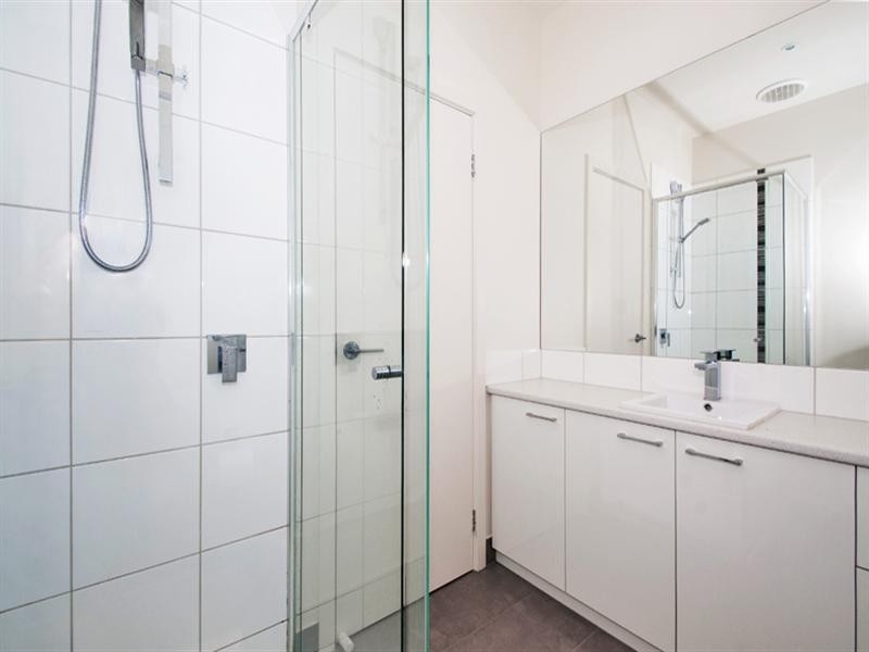 3/6 Norton Road, Croydon VIC 3136