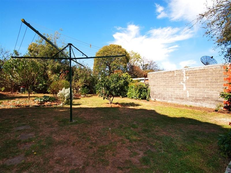 132 Elgar Road, Box Hill South VIC 3128