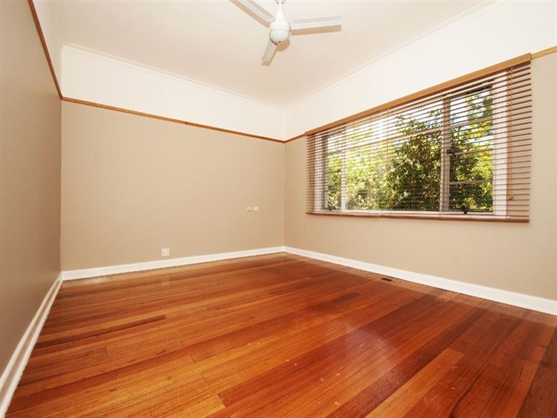 132 Elgar Road, Box Hill South VIC 3128