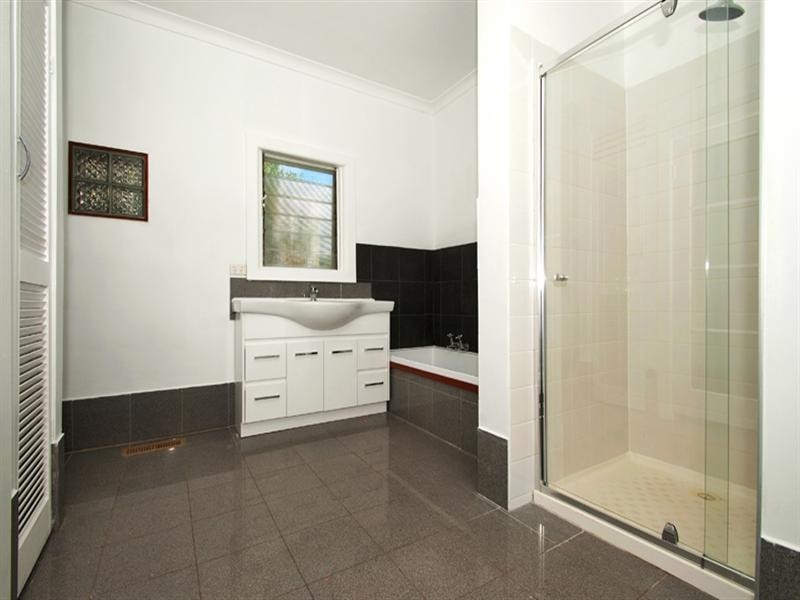 132 Elgar Road, Box Hill South VIC 3128