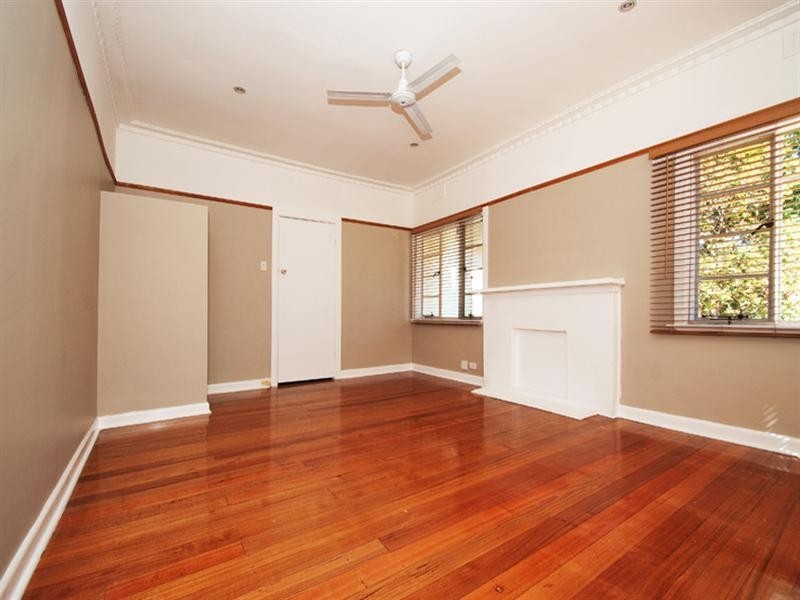 132 Elgar Road, Box Hill South VIC 3128