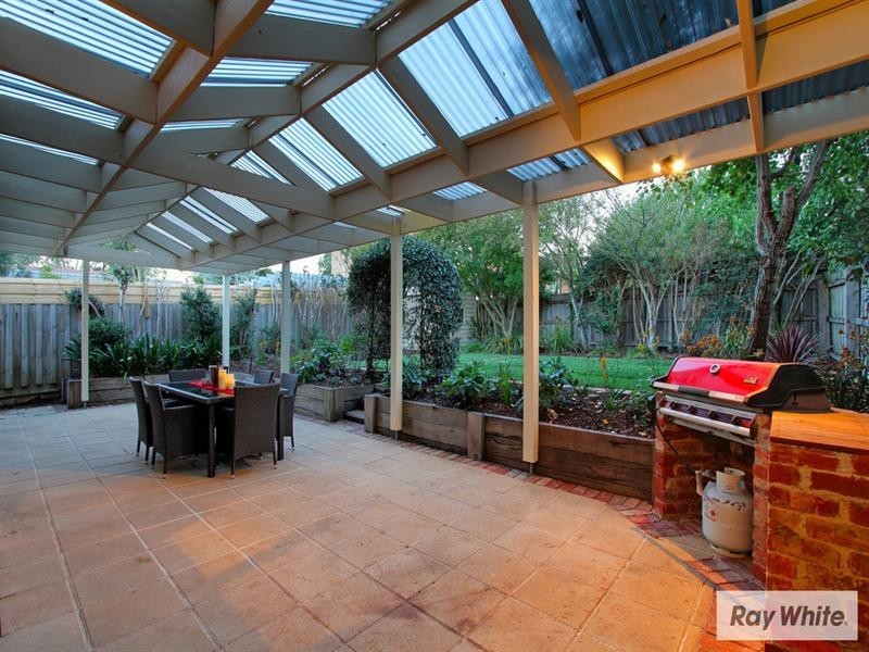 3 LATROBE Court, Croydon Hills VIC 3136