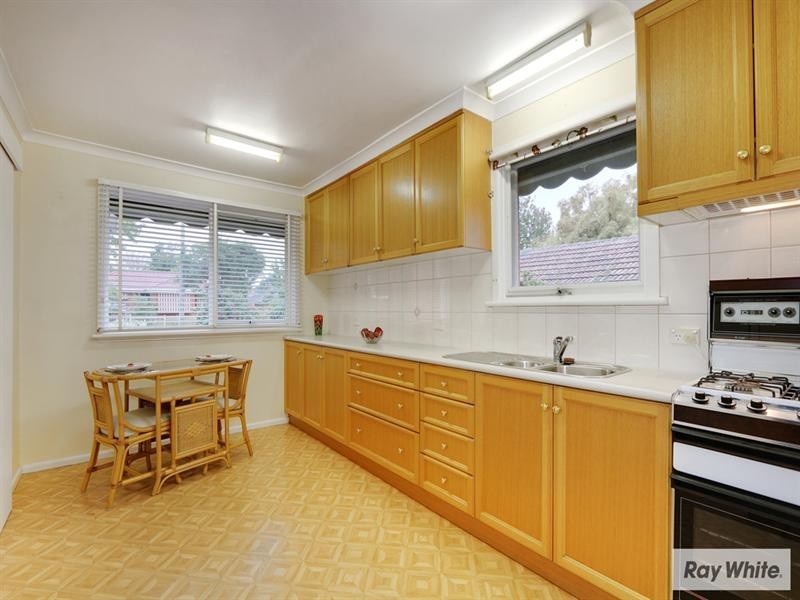 13 BRONHILL Road, Ringwood East VIC 3135