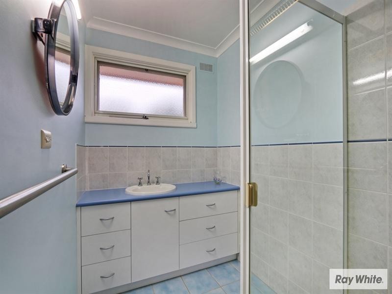 13 BRONHILL Road, Ringwood East VIC 3135