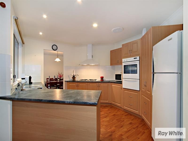 250 CAMBRIDGE ROAD (cnr of Alpine Way), Kilsyth VIC 3137