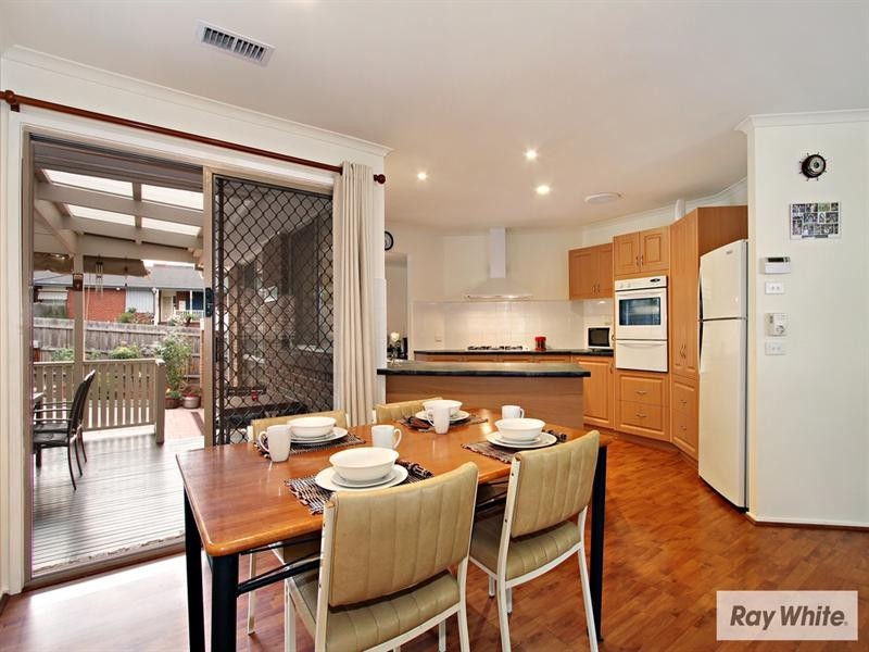 250 CAMBRIDGE ROAD (cnr of Alpine Way), Kilsyth VIC 3137