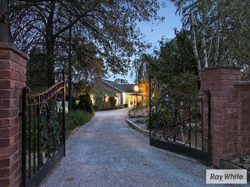 78 DIANE Crescent, Croydon VIC 3136