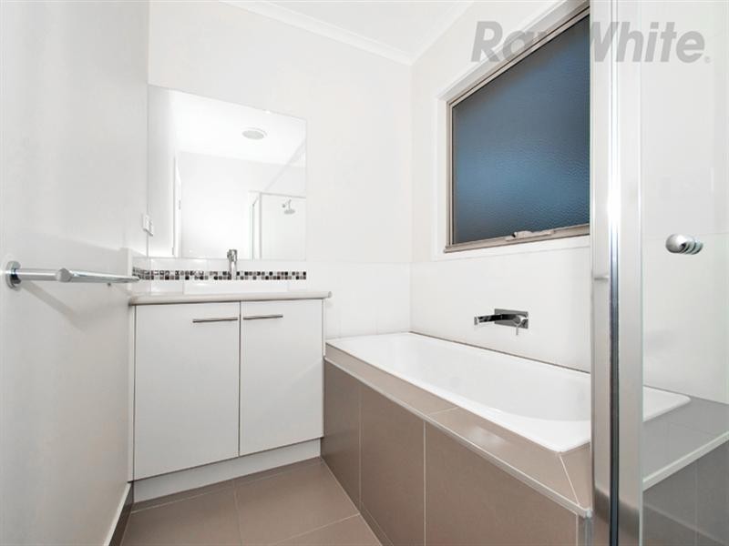 18 HILL Street, Ringwood East VIC 3135