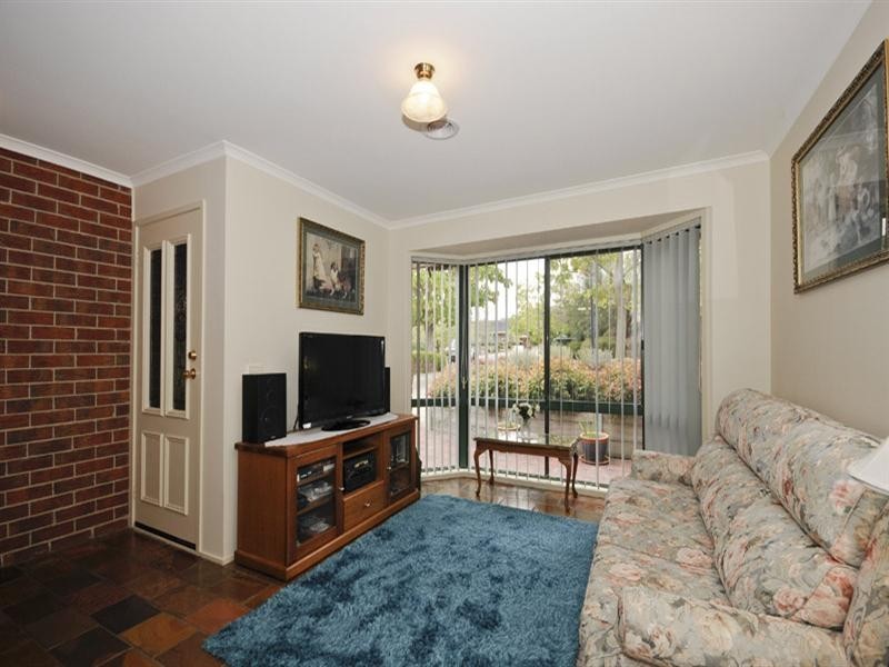 17 commerford Place, Chirnside Park VIC 3116