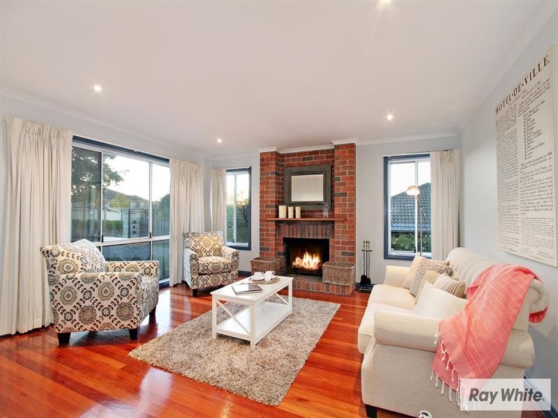 25 BRONTE Court, Croydon North VIC 3136