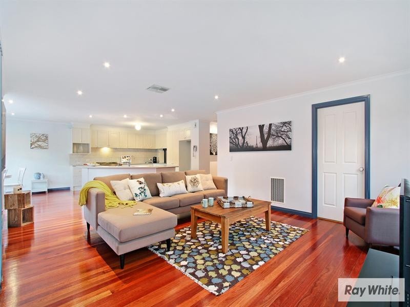 25 BRONTE Court, Croydon North VIC 3136